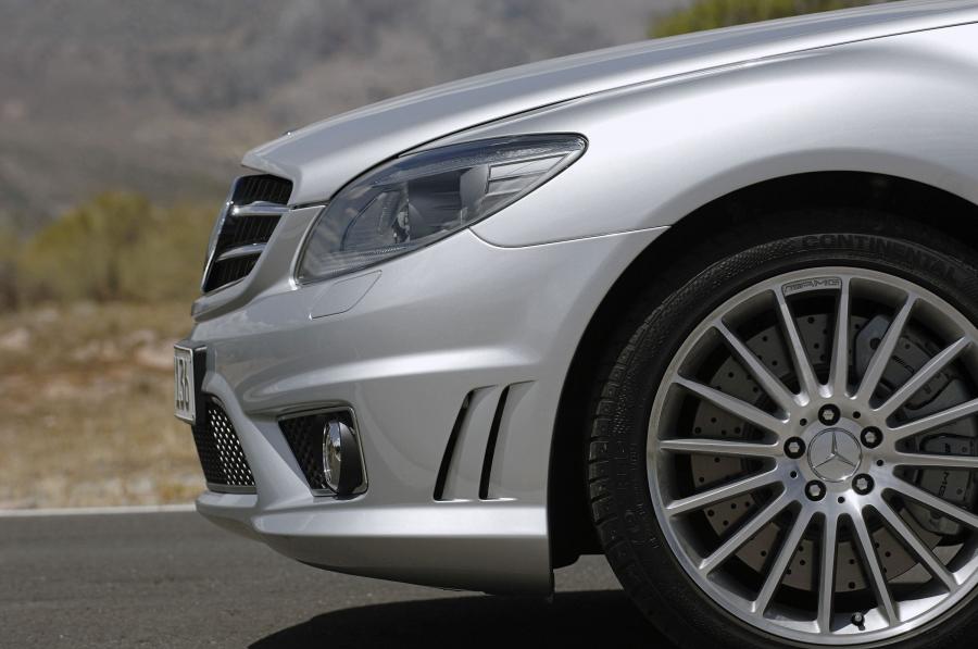  Mercedes-Benz CL63 AMG 2007 года  (фото 9 из 28)